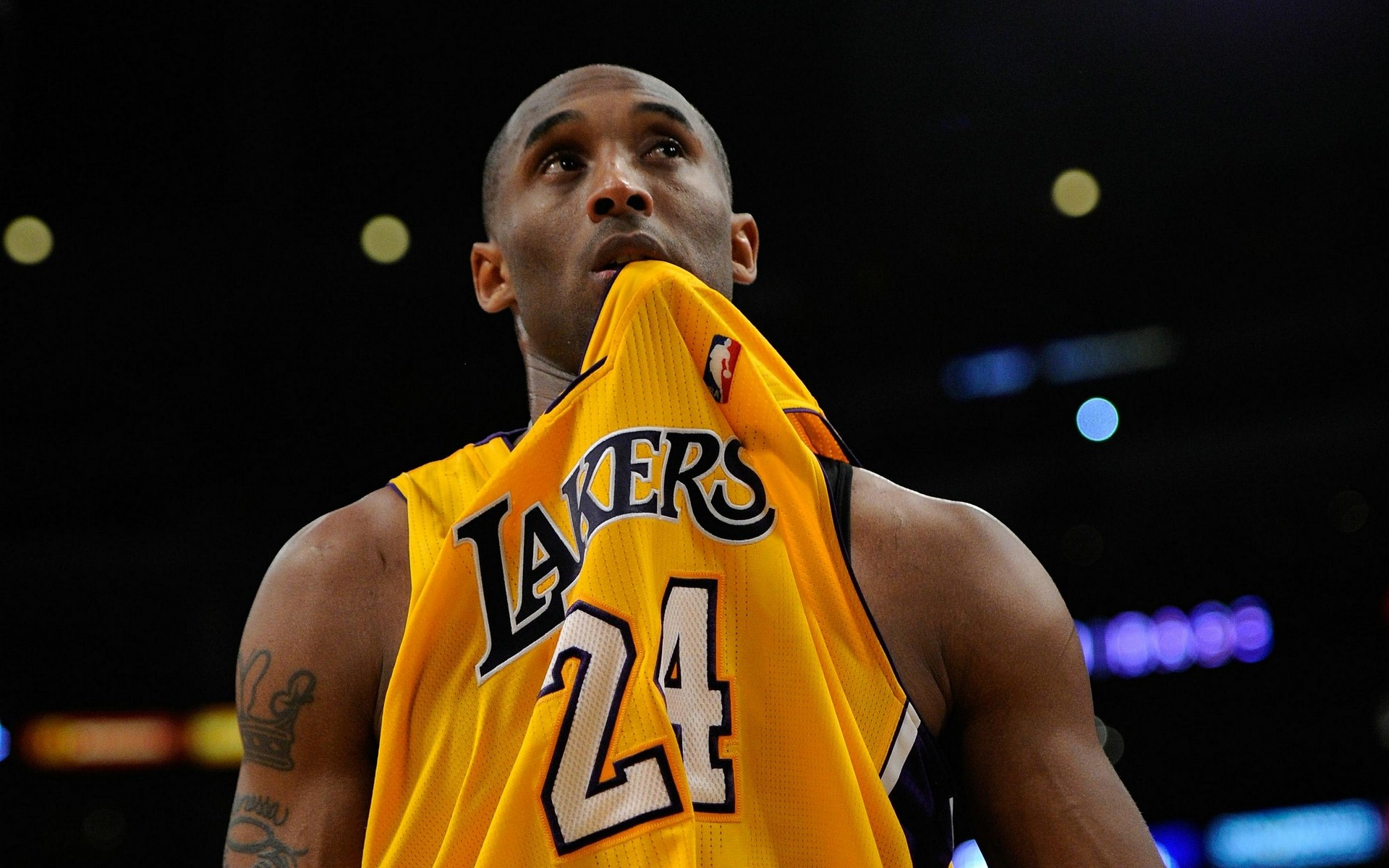 体育法甲：红黄牌满天飞 巴黎0：1马赛遭遇两连败